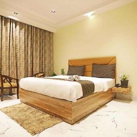 Hotel Royal Paradise By Kdson Νέο Δελχί Εξωτερικό φωτογραφία