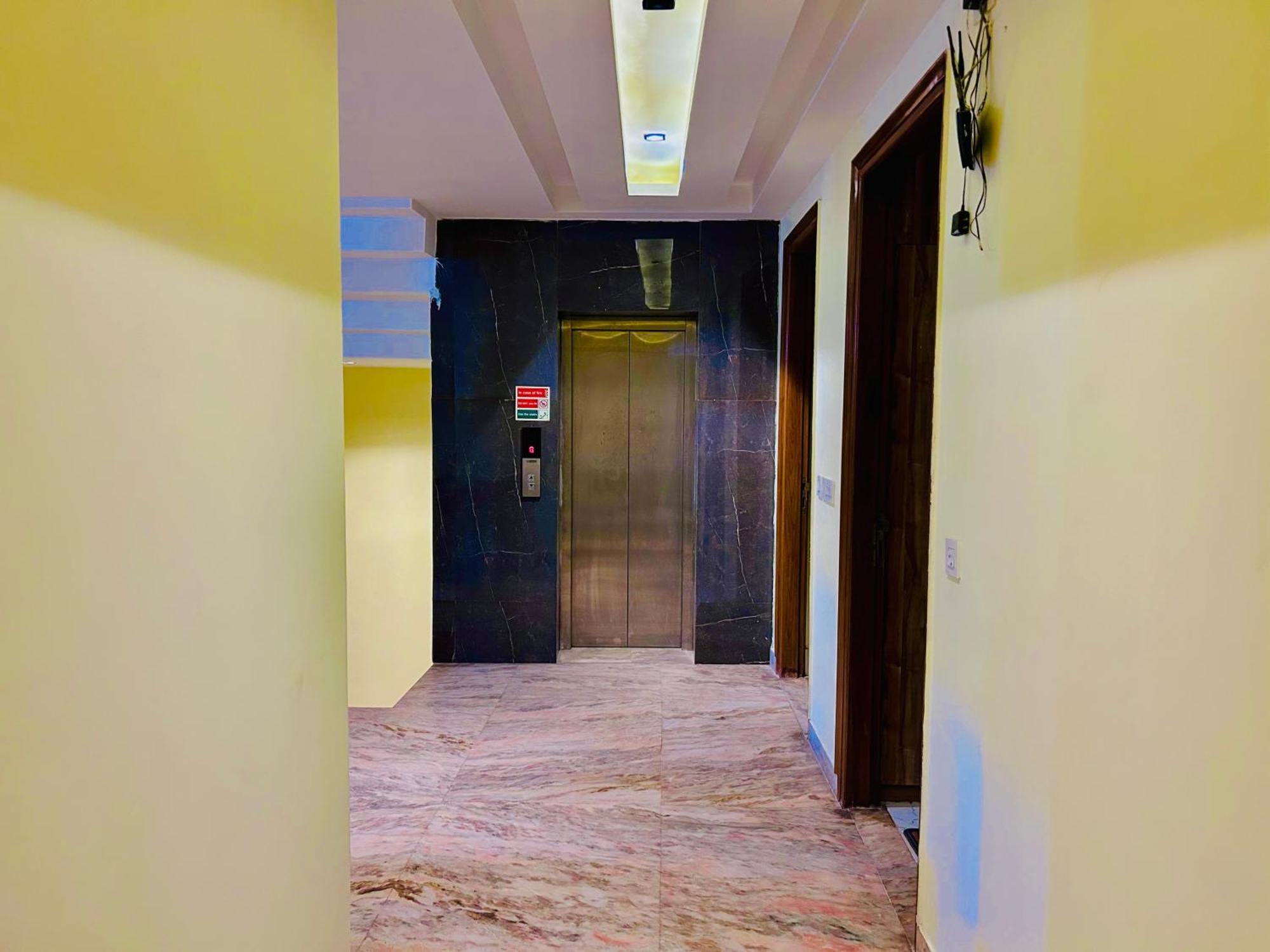 Hotel Royal Paradise By Kdson Νέο Δελχί Εξωτερικό φωτογραφία